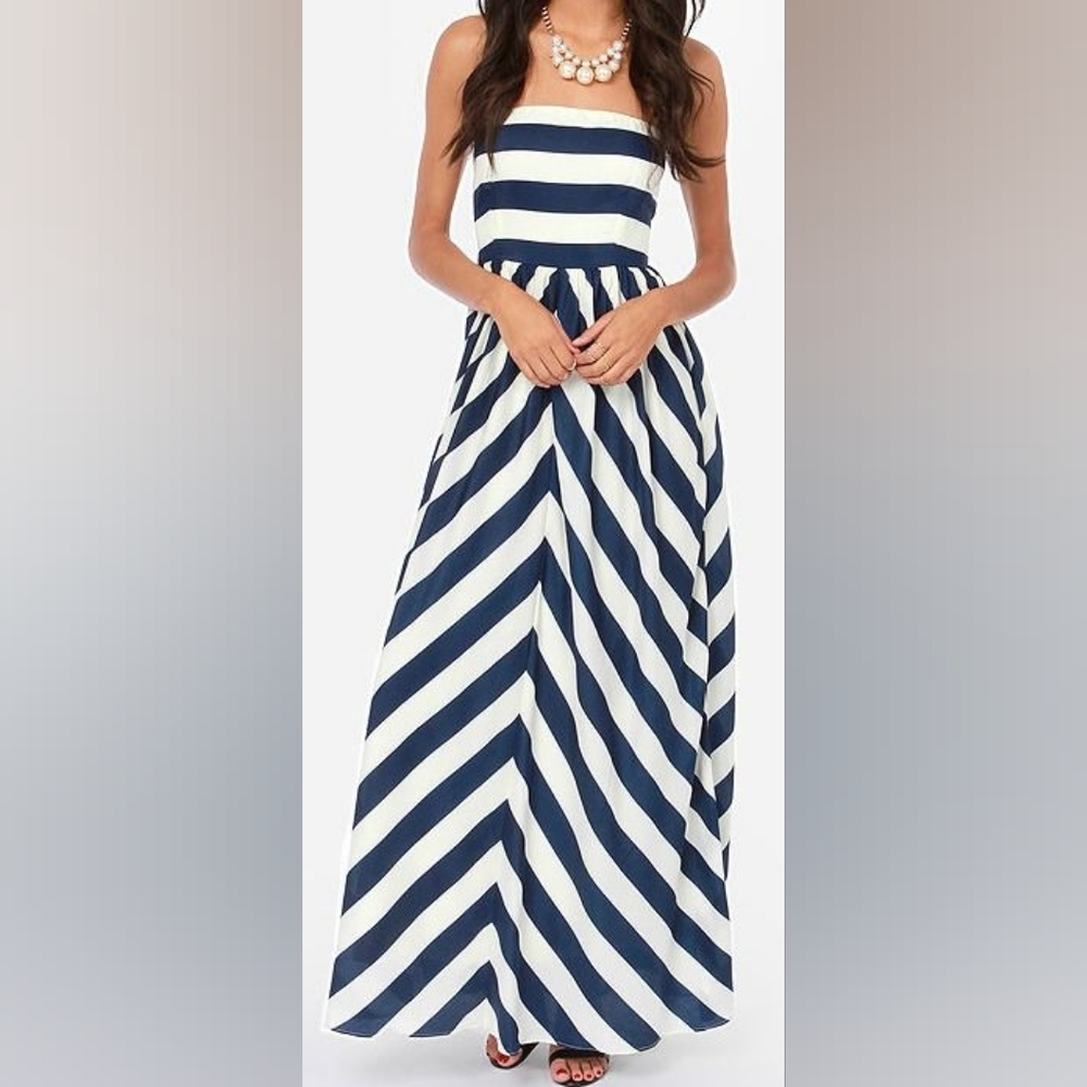 Lulu's Blue and White Strapless Sundress Resort Wear